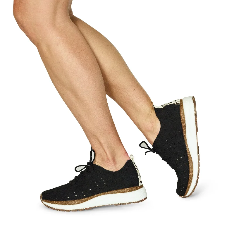 Alstead Retro Basketball Sneaker Design  