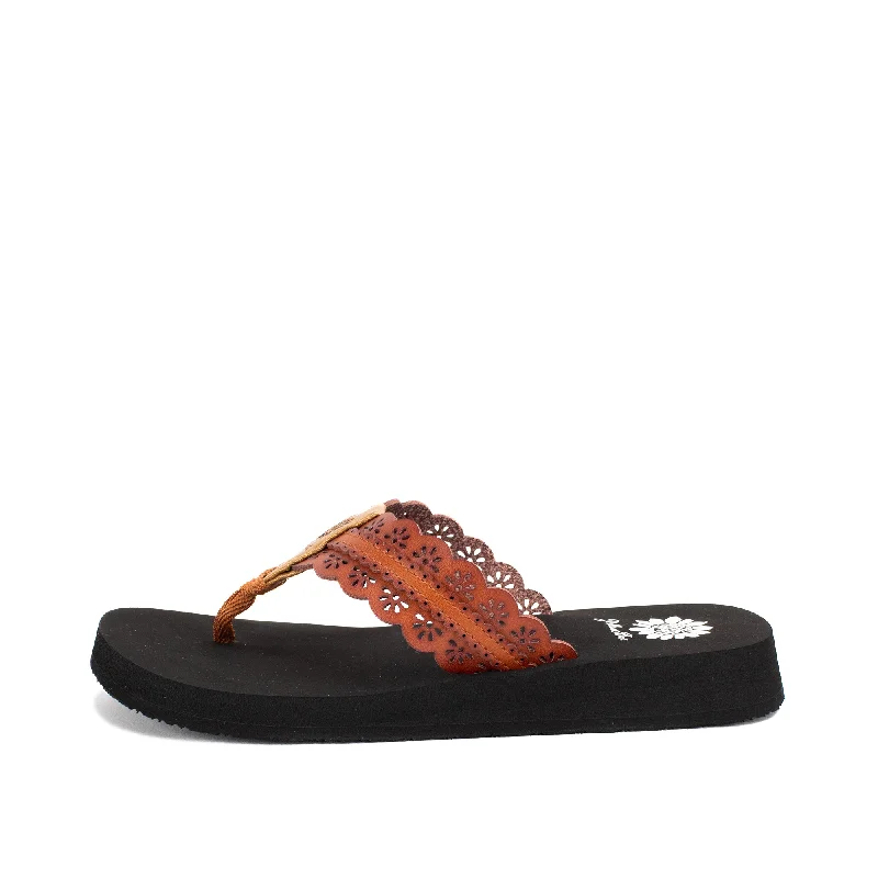 Fascell Flip Flop Quilted Shoe Design  