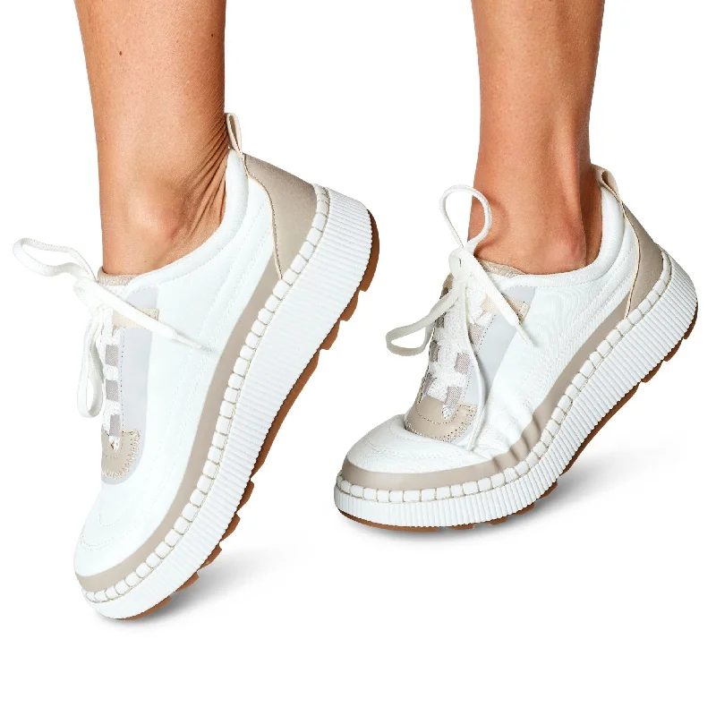 Sayah Lightweight Tennis Sneaker Look  