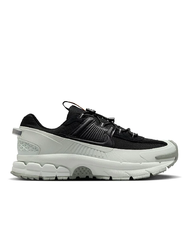 Zoom Vomero Roam 'Black Light Silver' Quick - Dry Hiking Shoe Style   
