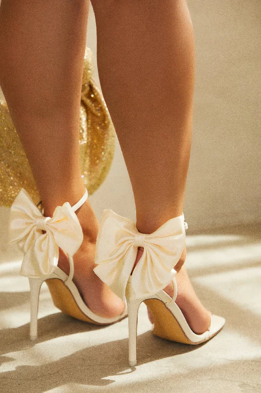 Pauline High Heels with Bow Detailing - Cream Mod Oxford Design  