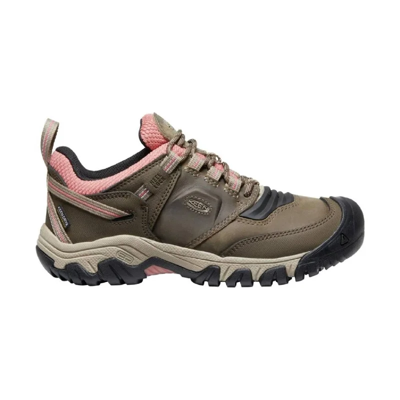 KEEN Women's Ridge Flex Waterproof - Timberwolf/Brick Dust Sustainable Shoe Design  