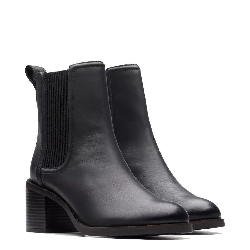 Clarks Women's Chamberly Top Chelsea Ankle Boot in Black Mod Oxford Design  