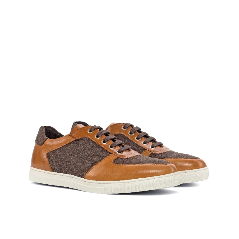 DapperFam Rivale in Brown Men's Flannel Trainer Performance Running Sneaker Look  