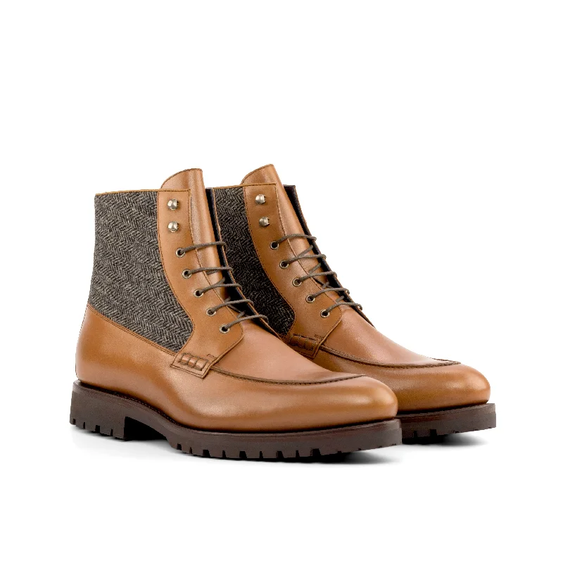 DapperFam Ryker in Herringbone / Med Brown Men's Sartorial & Italian Leather Moc Boot Casual Loafer Style DapperFam Ryker in Herringbone / Med Brown Men's Sartorial & Italian Leather Moc Boot Casual Loafer Style