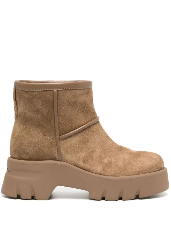 Gianvito Rossi Women's Boots Camel Ivy League - Inspired Derby Look 