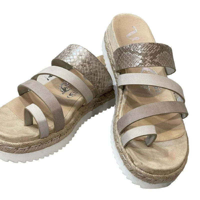Women's Groove Sandals In Cream Inflatable Shoe Look 